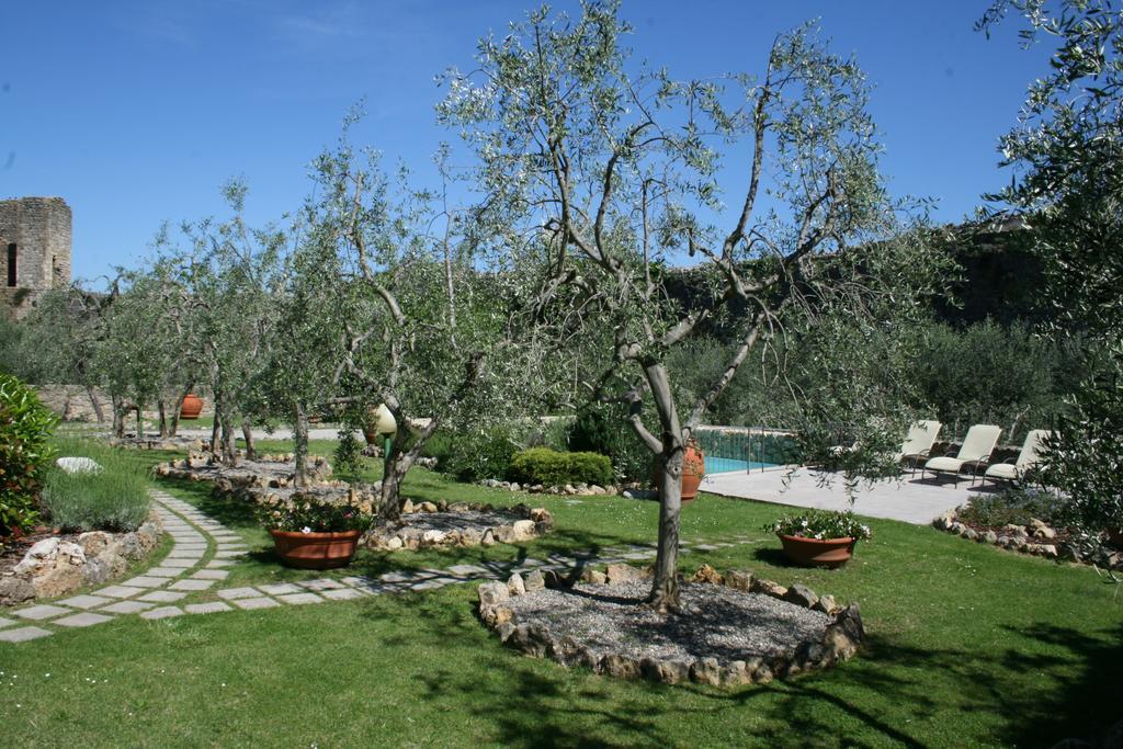 Hotel Monteriggioni Exterior foto
