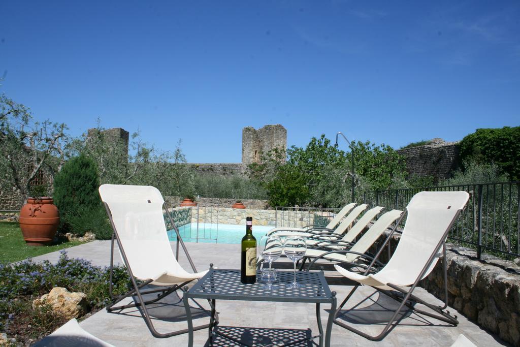 Hotel Monteriggioni Exterior foto