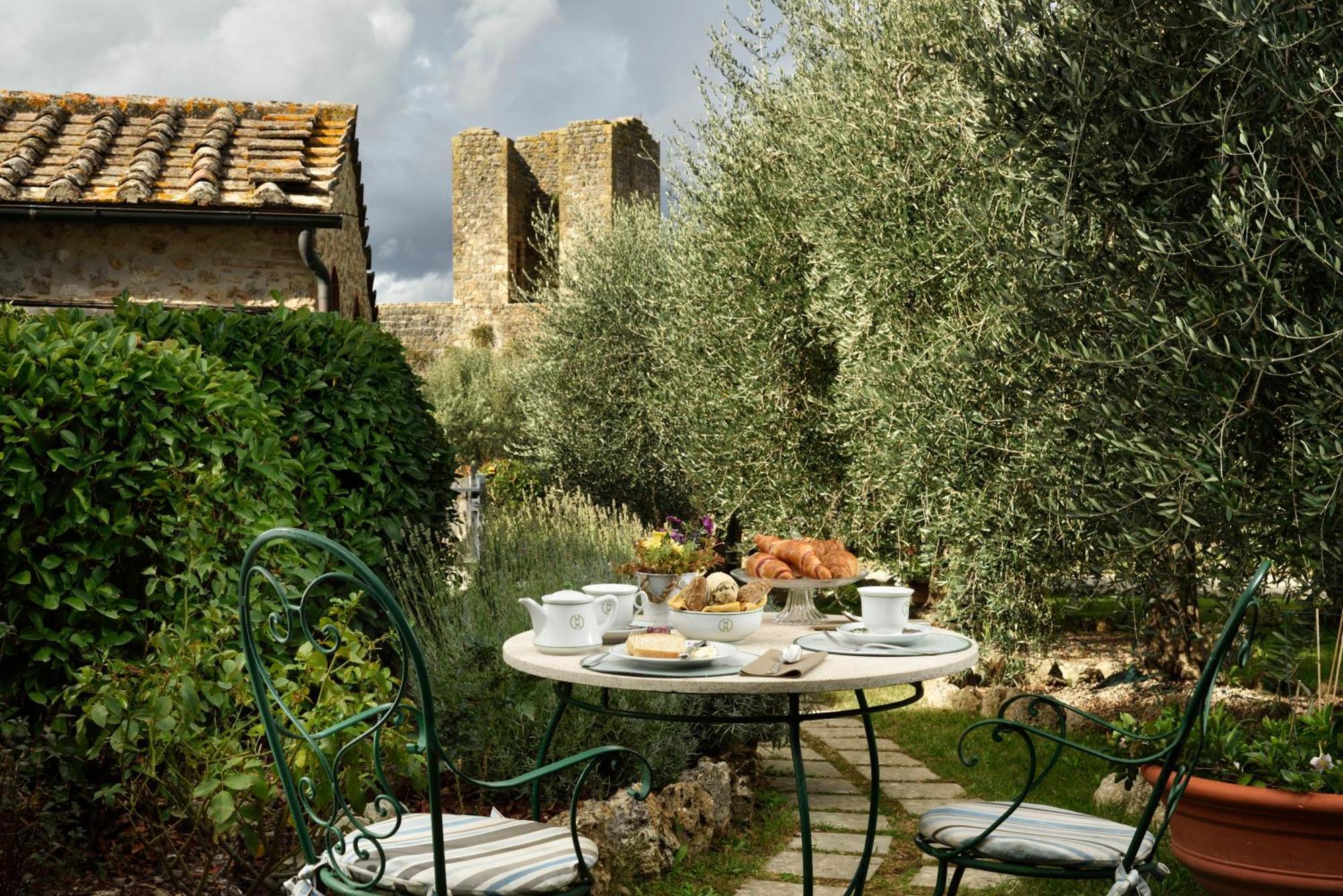 Hotel Monteriggioni Exterior foto
